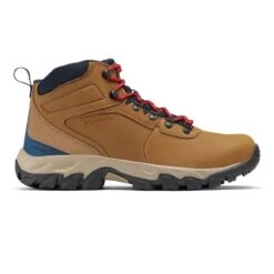 Columbia Men's Newton Ridge™ Plus II Waterproof Hiking Boots Light Brown / Red Velvet